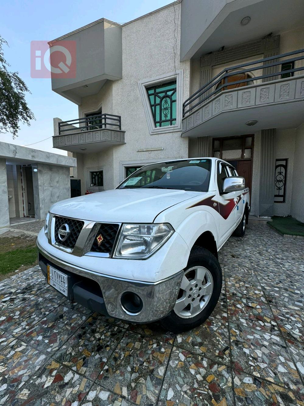 نیسان نەڤارا